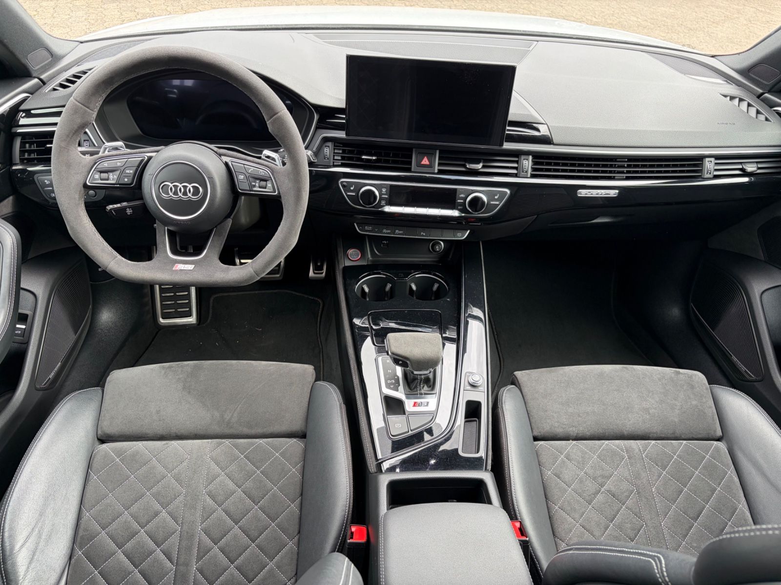 Audi RS4 Avant 2.9 TFSI Quattro foto 9