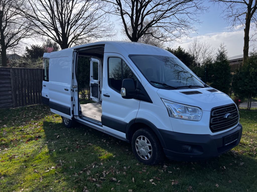 Image of Ford Transit