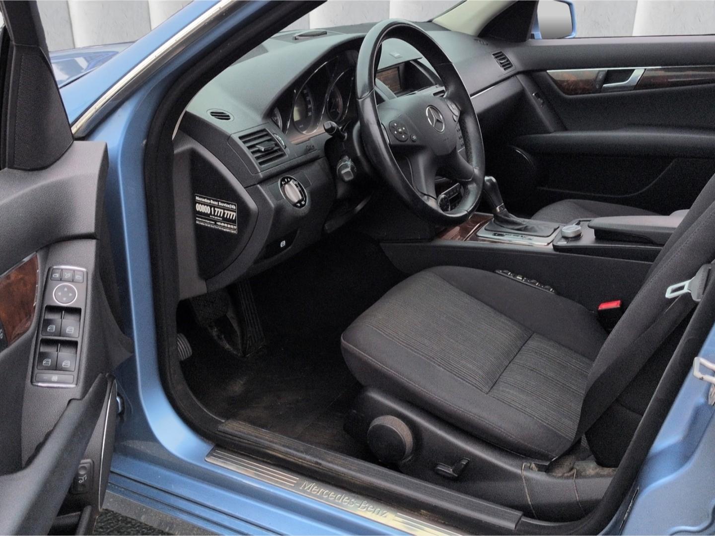 Mercedes-Benz C250 2010 — двигун 2.143 cm³, 204 HP (150kW)