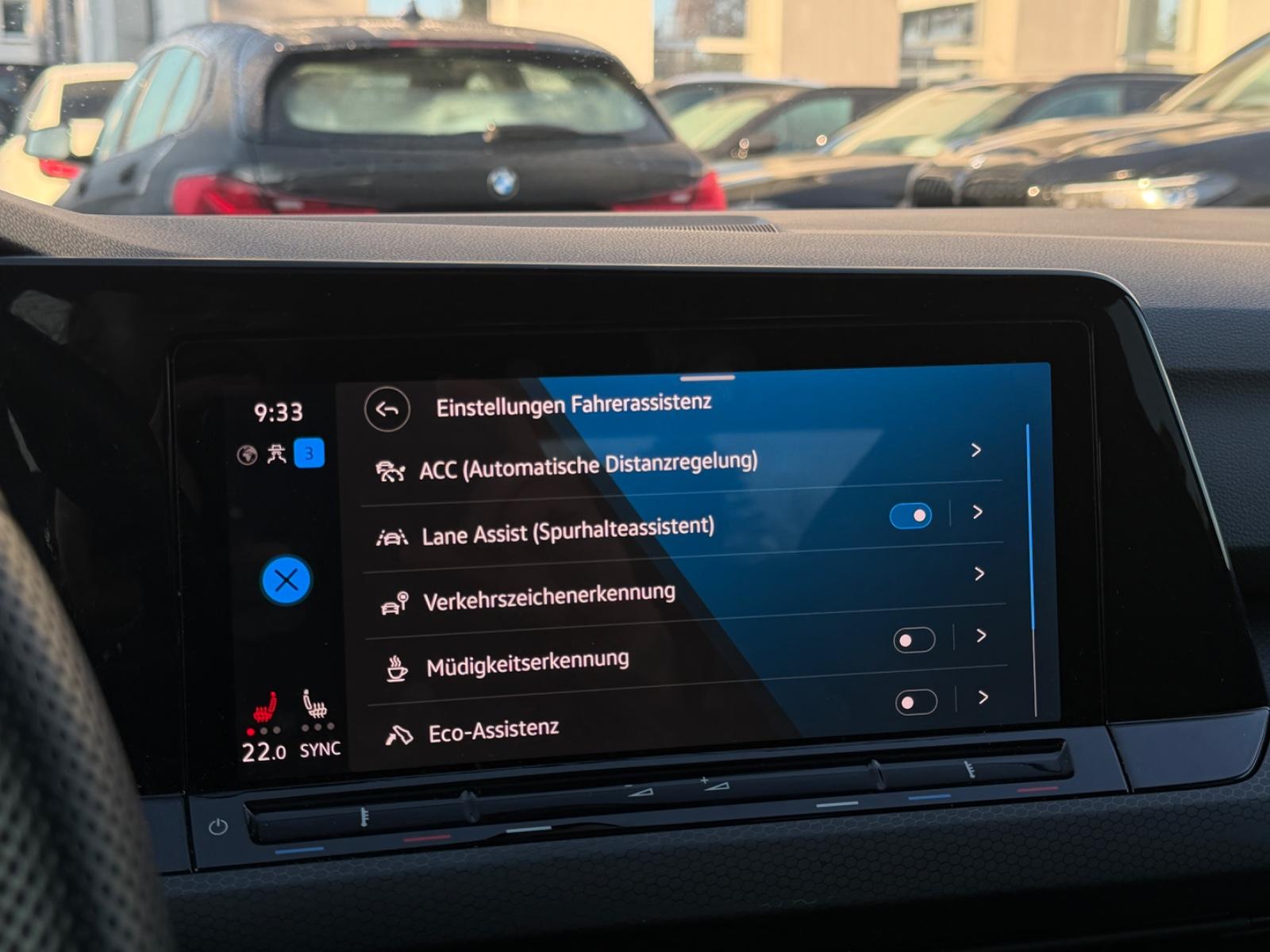 Volkswagen Golf 8 GTD Lim. Pano* 19 Zoll*, миниатюра 24