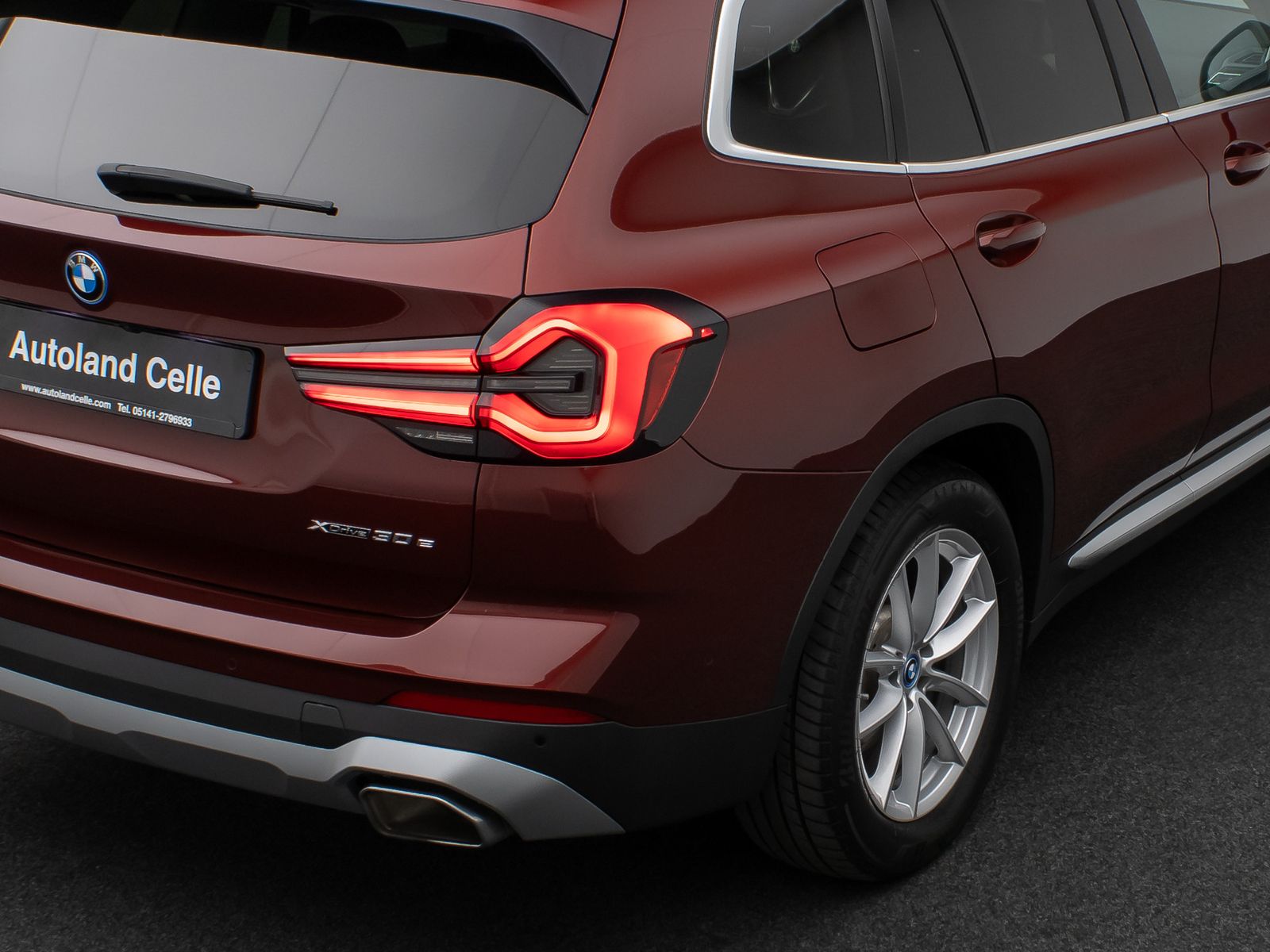 Fahrzeugabbildung BMW X3 xD30e Laser 360° HUD DAB HiFi Komfort Sport