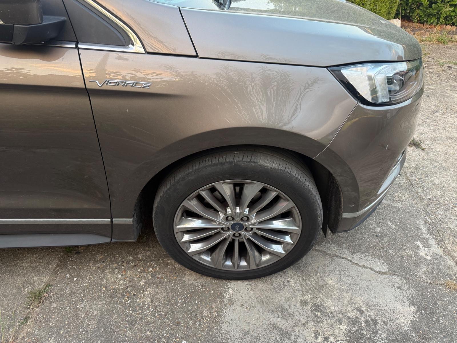 Ford Edge 2,0 l EcoBlue Bi-Turbo 4x4 VIGNALE Auto...