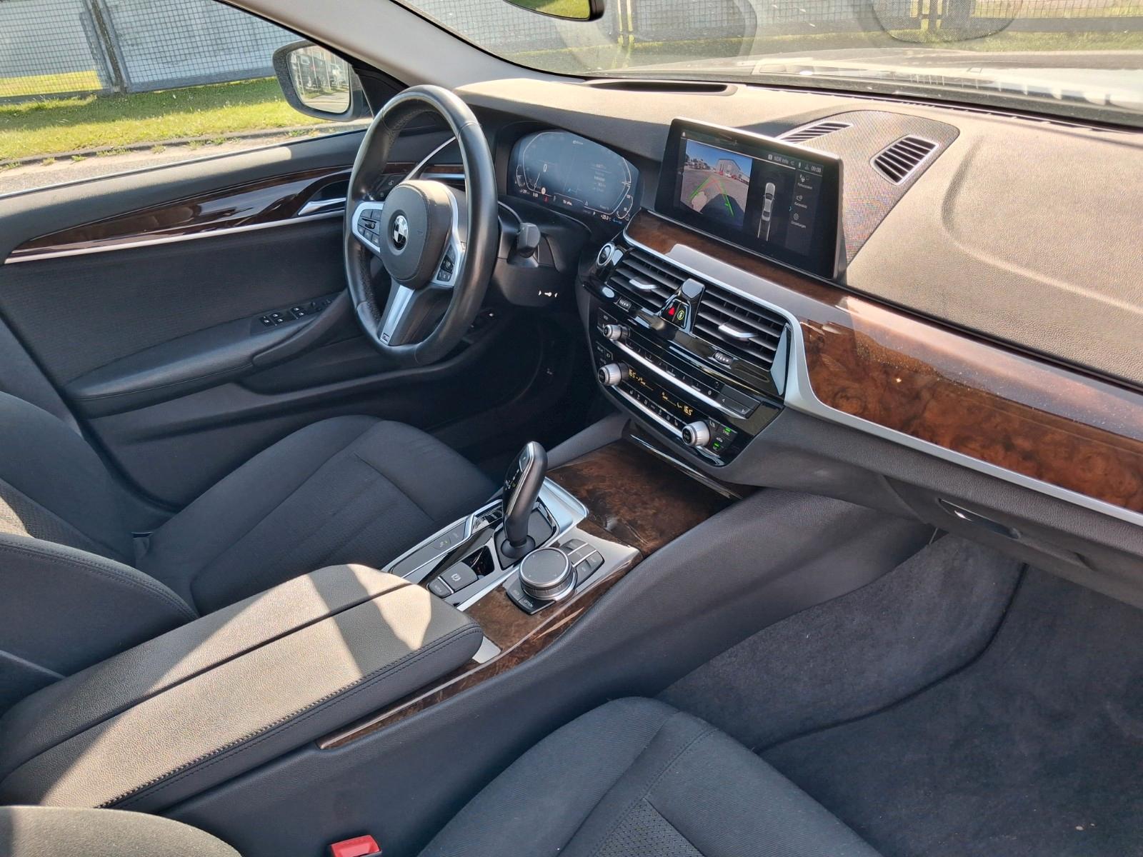 BMW 530 5 Limousine 530 e *LED*Kamera* Top Gepflegt*