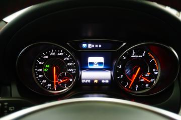 2016 Mercedes-BENZ CLA AMG — миниатюра 18