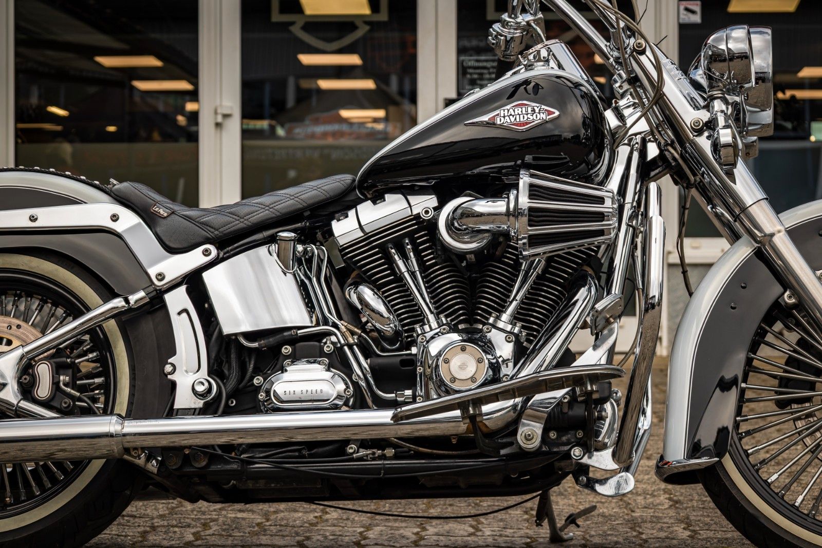 Fahrzeugabbildung Harley-Davidson FLSTC Heritage Classic Twin Cam 96 cui - Chicano