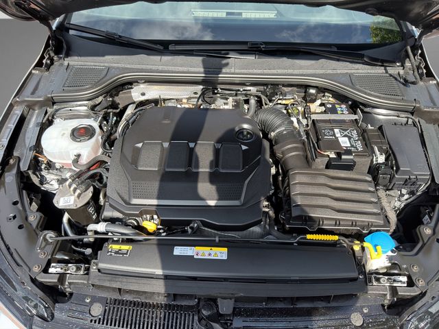 Golf VIII Variant 2.0 TDI Life DSG