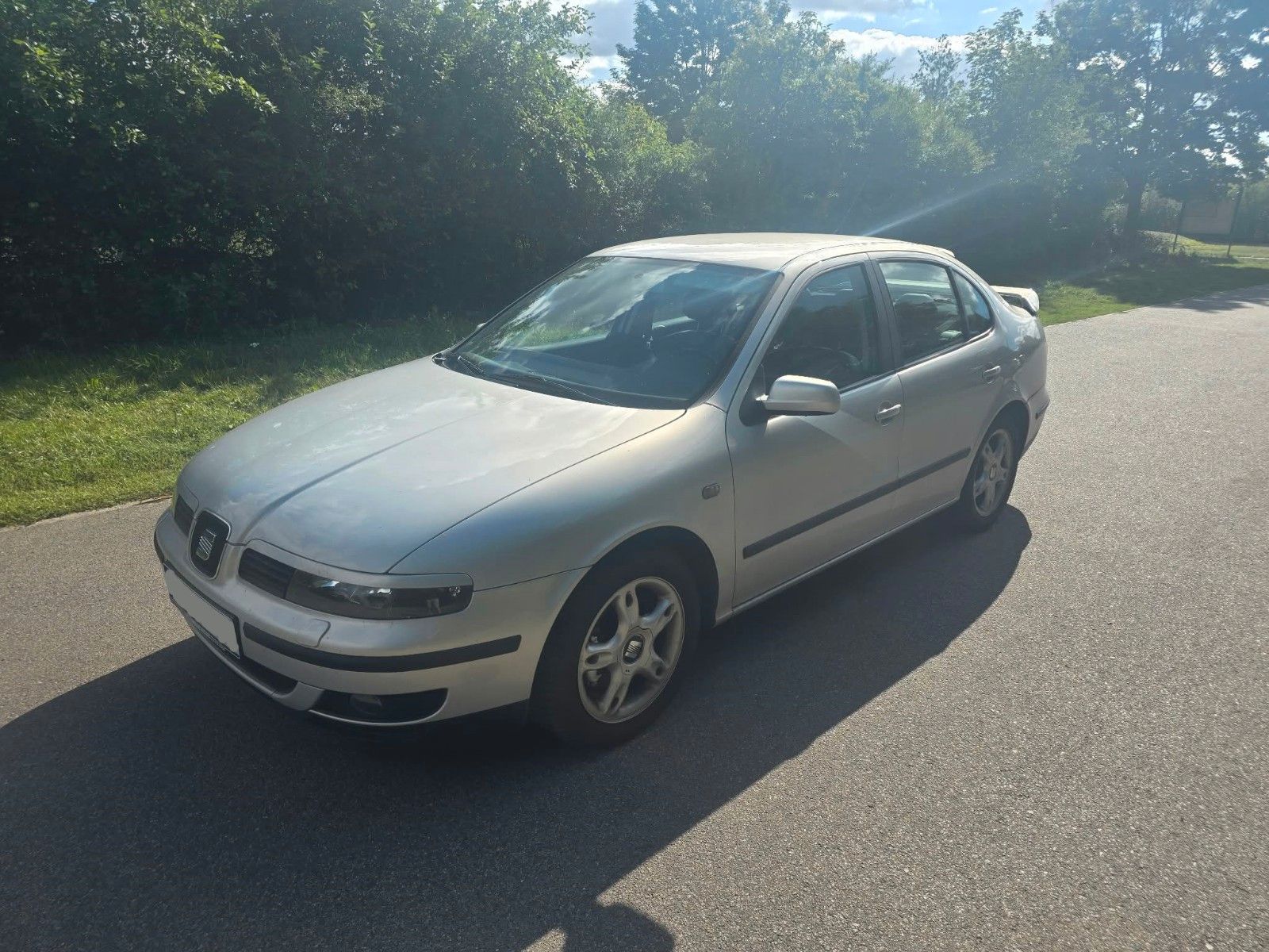 Fahrzeugabbildung SEAT Toledo Executive V5 2.3  110KW an Bastler