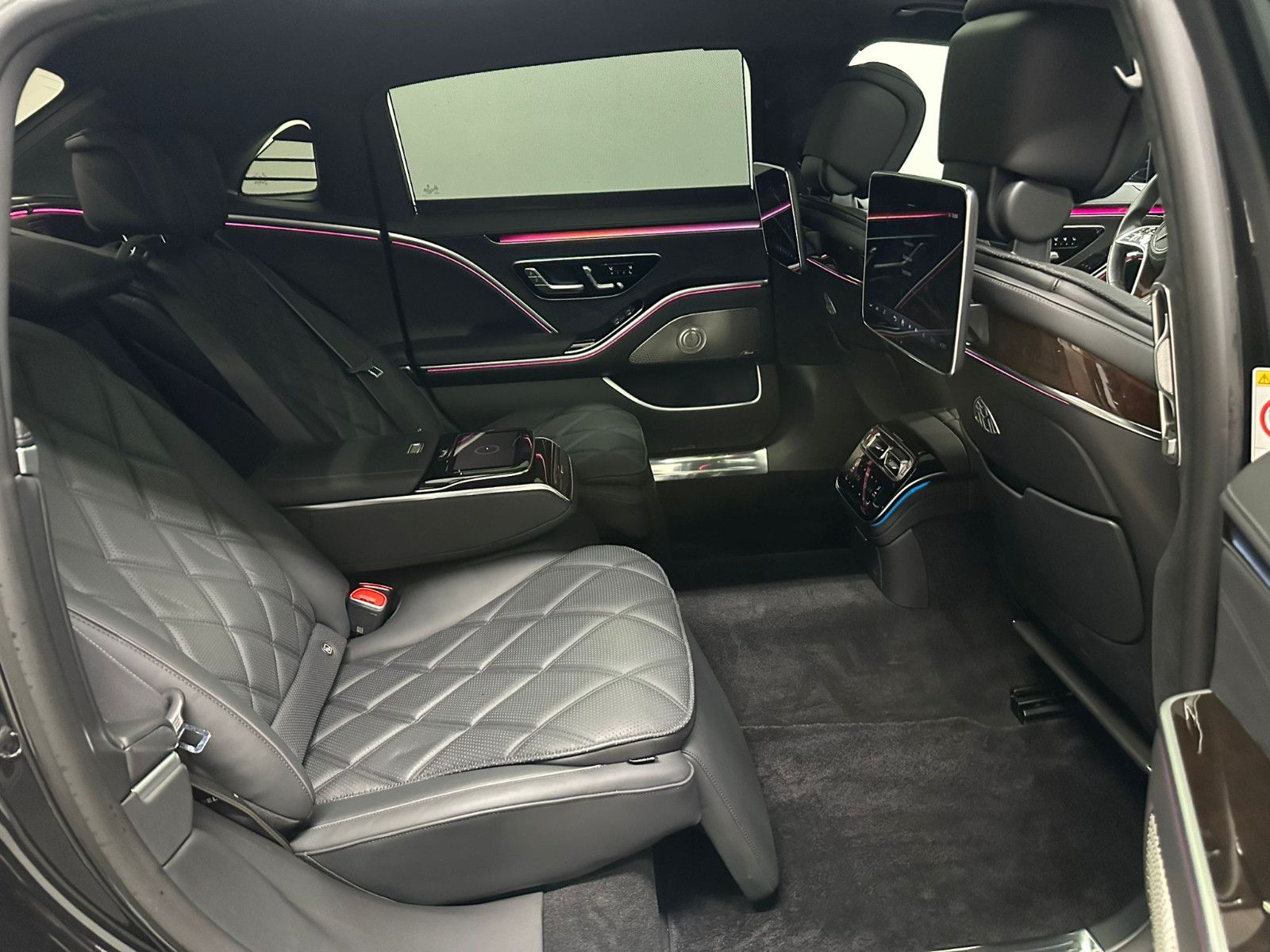 Fahrzeugabbildung Mercedes-Benz S 580 e MAYBACH  *FOND ENTERT*EXCLUSIVE*TABLET