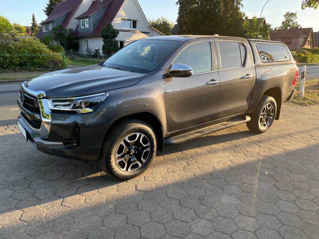 Toyota Hilux 2.8 Executive DoubleCab Auto*Hardtop+AHK*