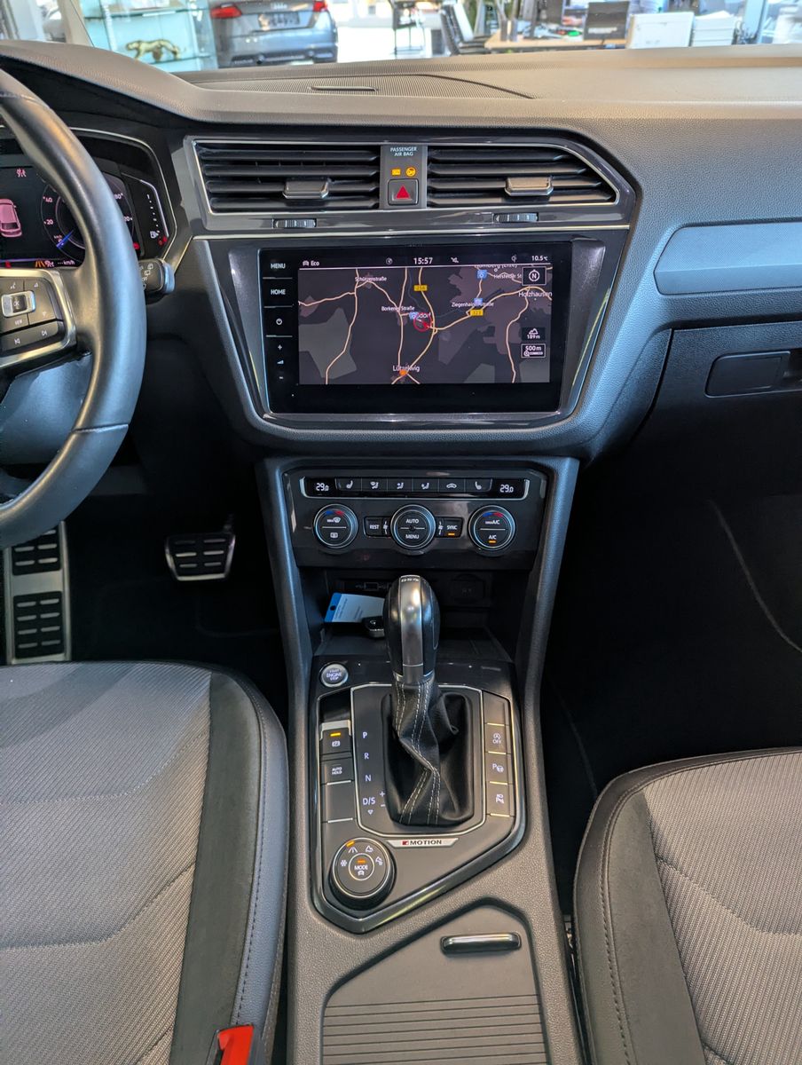 VW Tiguan Allspace 2.0 TDI DSG R-Line 4M Pano AHK - Image 21