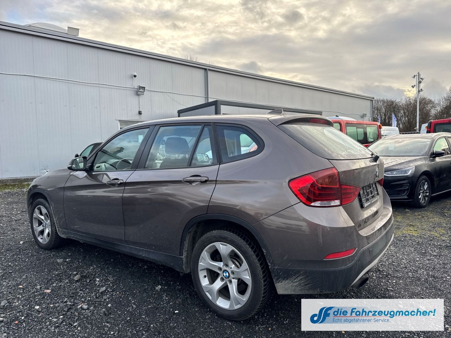 Fahrzeugabbildung BMW X1 18i sDrive Navi Klimaautom *MOTORSCHADEN