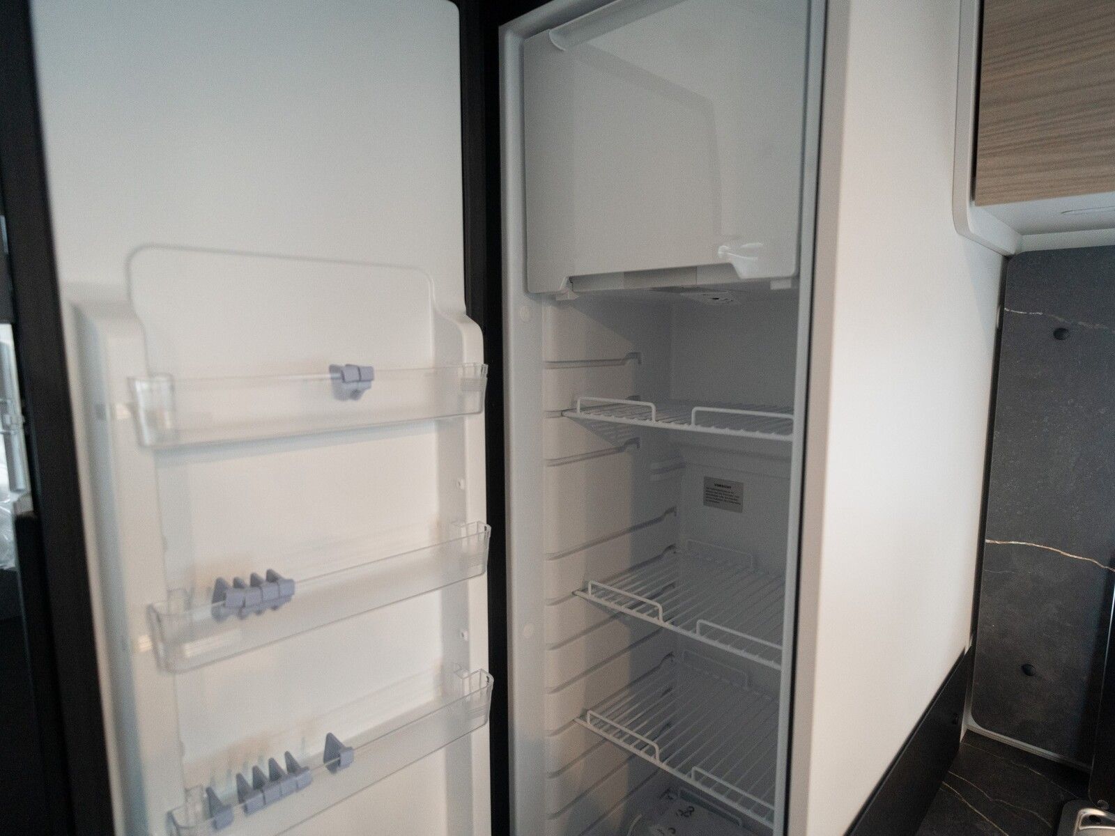 Fahrzeugabbildung Etrusco T-Modell Base 6.9 SB Markise*Hubbett*MJ 2026