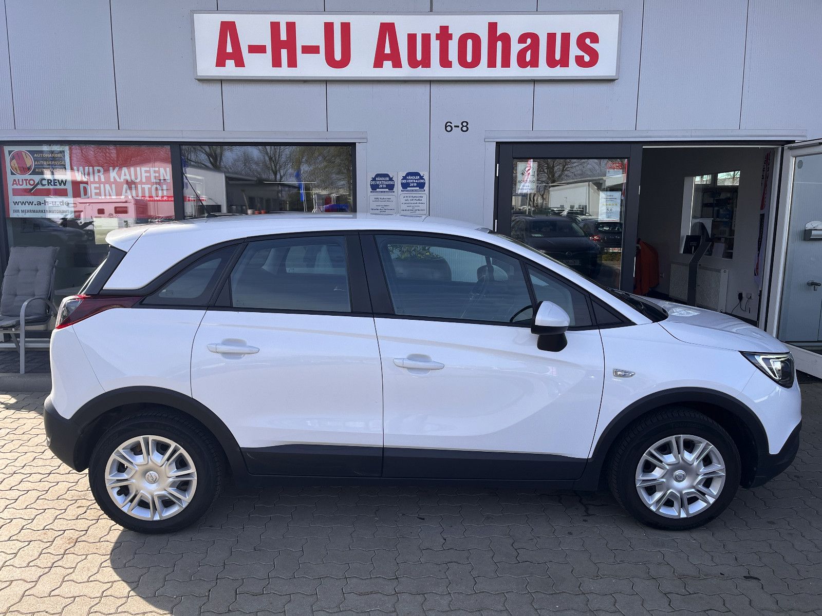 Fahrzeugabbildung Opel Crossland (X) 1.2
