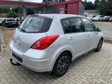Nissan Tiida Visia - Nissan Tiida: Limousine