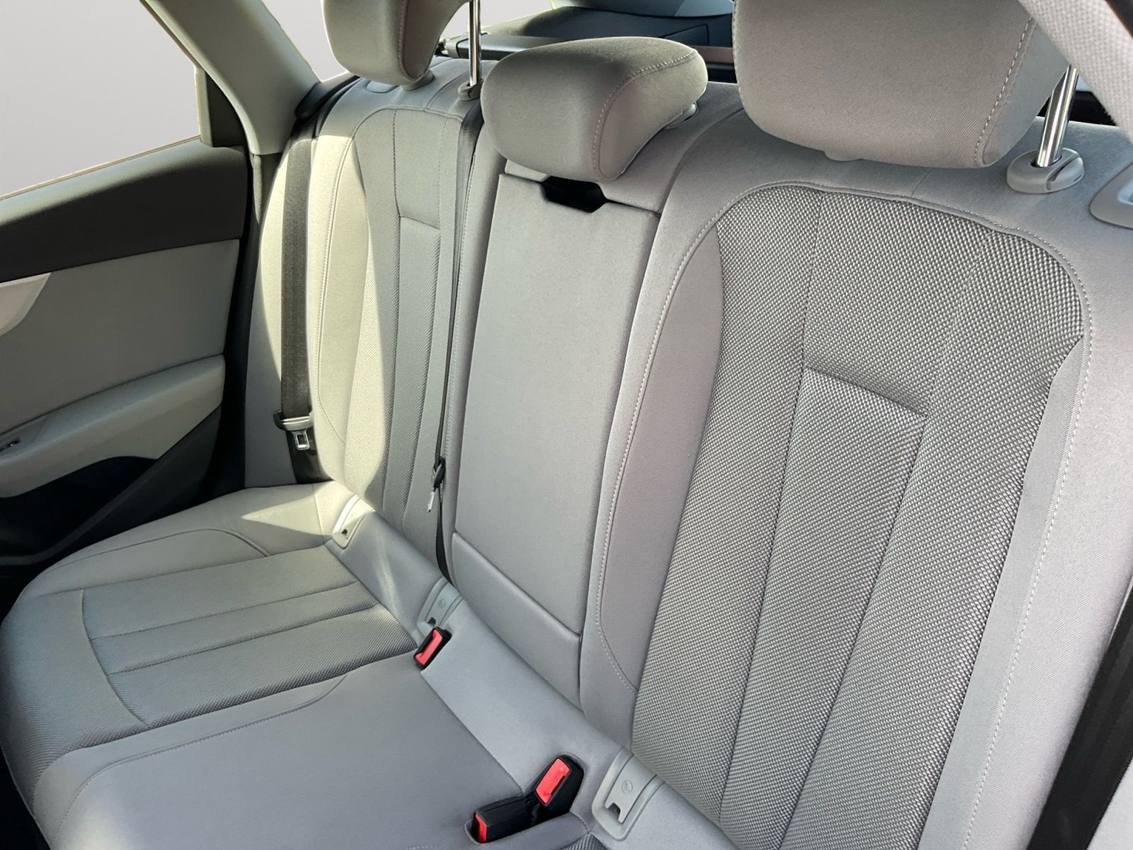 Audi A4 - Bild 14