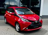 Toyota Aygo X AUTOMATIK*WENIG KM*KLIMA*KAM*SHZ*TEL*LED - Toyota Aygo (X): Rot