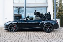 BENTLEY Continental GT 4.0 V8 S 4WD/ SPORT AGA/ MASSAGE BENTLEY Continental GT 4.0 V8 S 4WD/ SPORT AGA/ MASSAGE