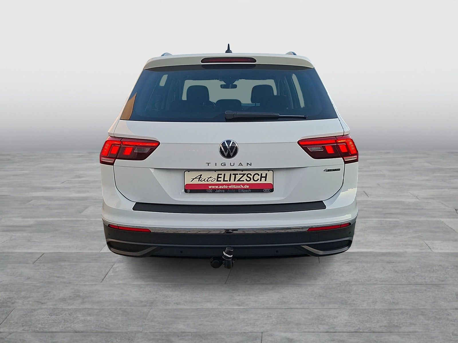 Fahrzeugabbildung Volkswagen Tiguan TDI Life DSG 4M LED AHK Navi AID HUD ACC