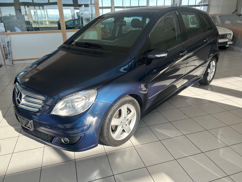 Mercedes-Benz B 170
