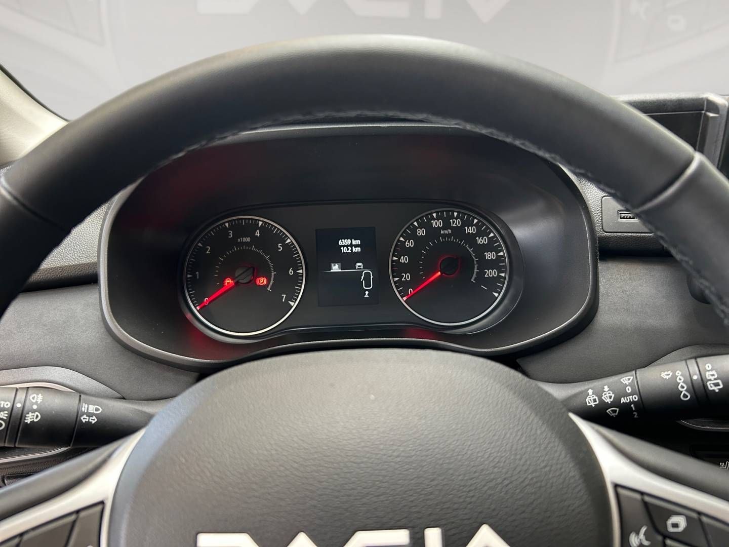 Fahrzeugabbildung Dacia Sandero Stepway Extreme+ TCe 110 inkl. Servicepa