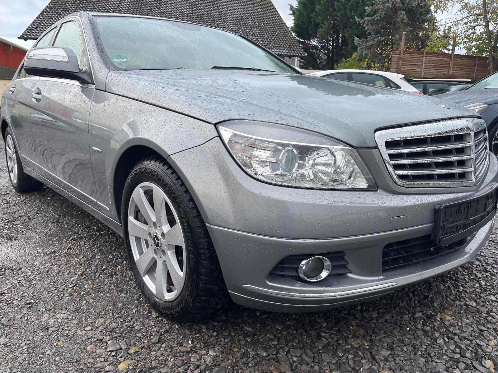 Mercedes-Benz C 200/AUTOMATIK/XENON/AHK/KLIMA/LMF/NEU/TUV/AU