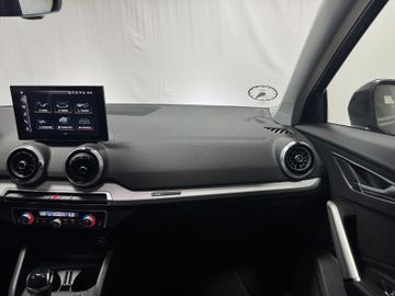 Audi Q2 35 TFSI S line Panodach Kamera elek. Heckkl.