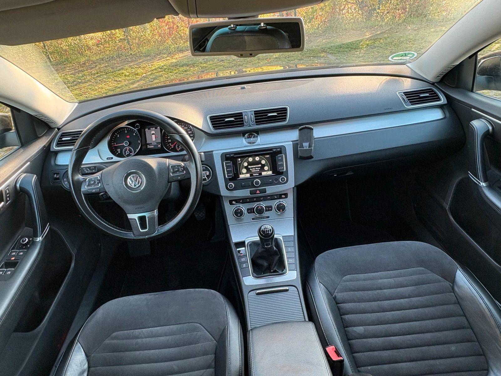 Volkswagen Passat 2014 — photo 7