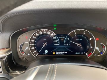 BMW 520 - 12