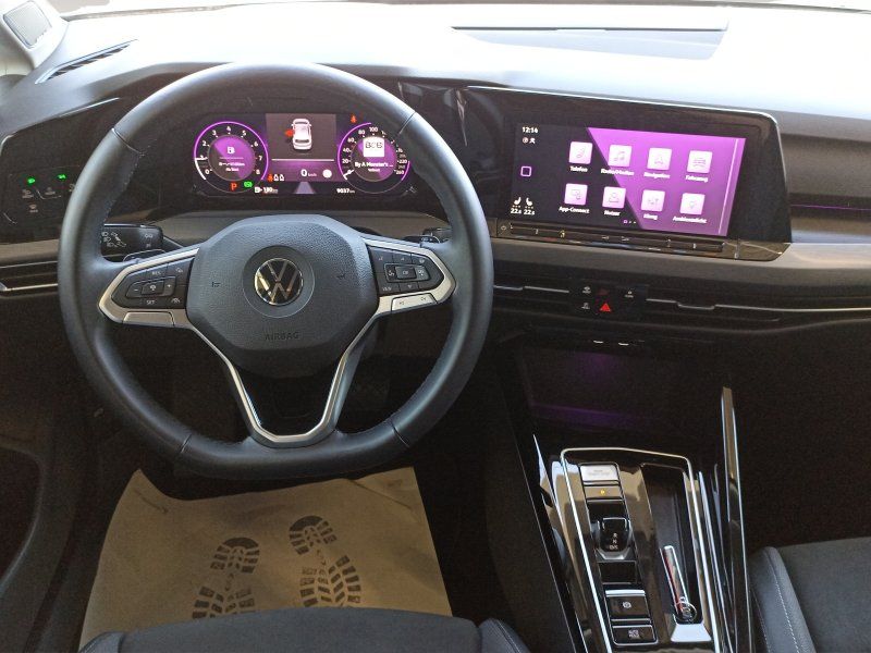 Fahrzeugansicht 10 Fahrzeugabbildung Volkswagen Golf VIII 1.5 eTSI Style DSG MATRIX-LED+KAMERA+