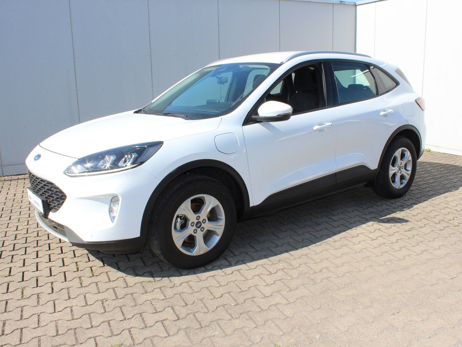 Fahrzeugabbildung Ford Kuga Plug-In Hybrid Cool & Connect 2,5 Duratec