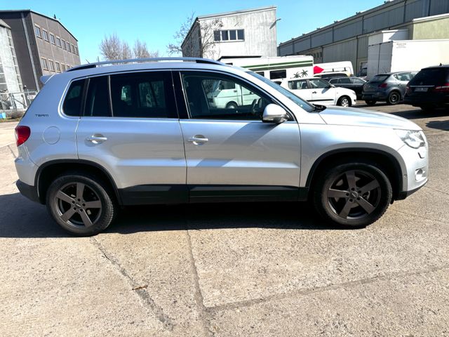 Volkswagen Tiguan Team,2.0 Benzin ,4 WD,Klimatronik,PDC,AHK