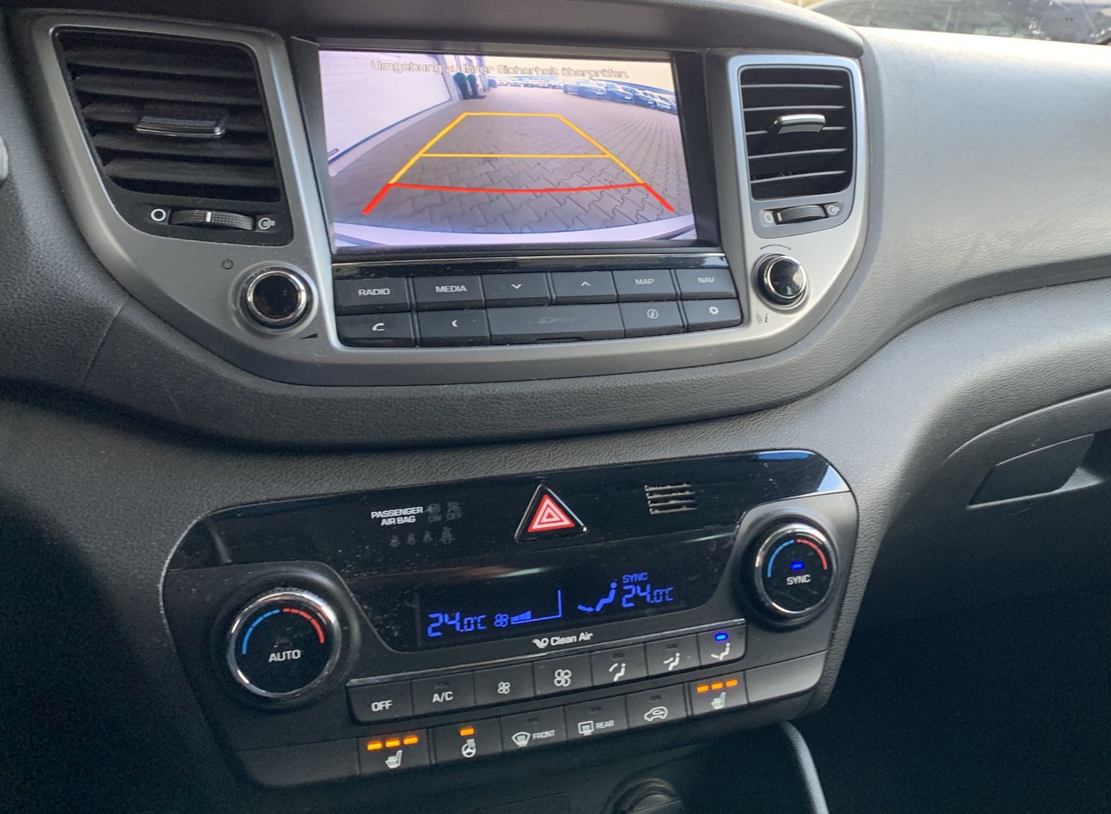 Fahrzeugabbildung Hyundai Tucson 1.7 CRDI*Style*AHK*Kam*Spur*Temp*Navi*