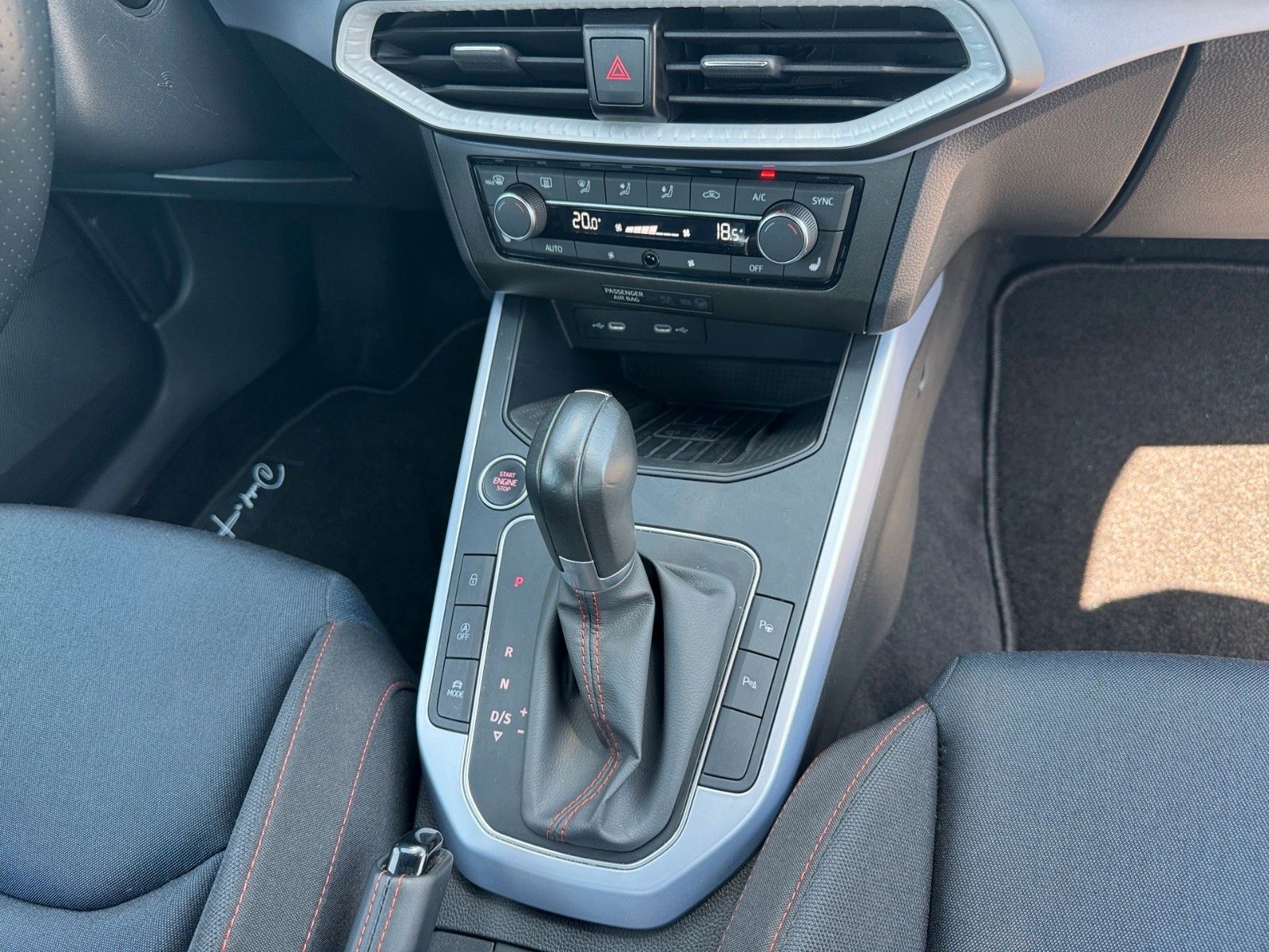 Fahrzeugabbildung SEAT Arona FR 1.5 TSI