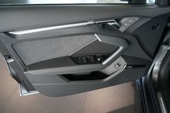 AUDI A3 Sportback 35 TFSI | 2x S line | Pano | Carbon AUDI A3 Sportback 35 TFSI | 2x S line | Pano | Carbon