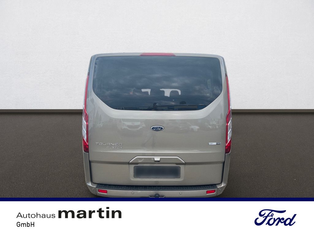 Fahrzeugabbildung Ford Tourneo Custom 2,0 TDCI 320 L1 Titanium