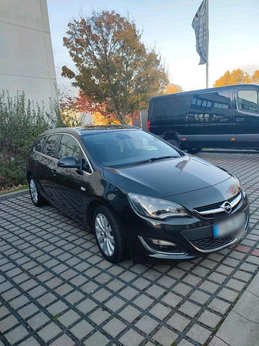 Opel Astra 2014 — photo 6