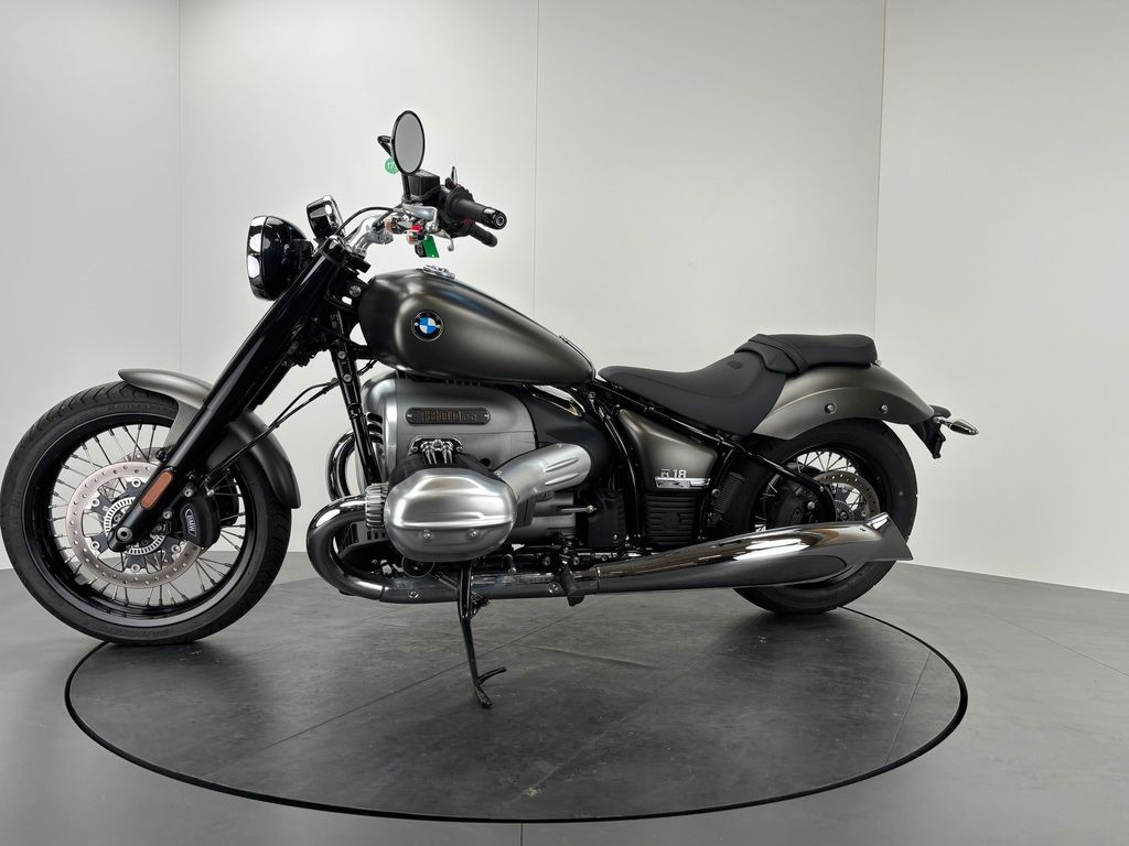 Fahrzeugabbildung BMW R18 *NEUWERTIG *MANHATTAN