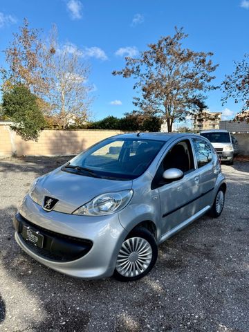 Peugeot 107 1.0 68CV 5p. Cambio AUTOMATICO NEOPA