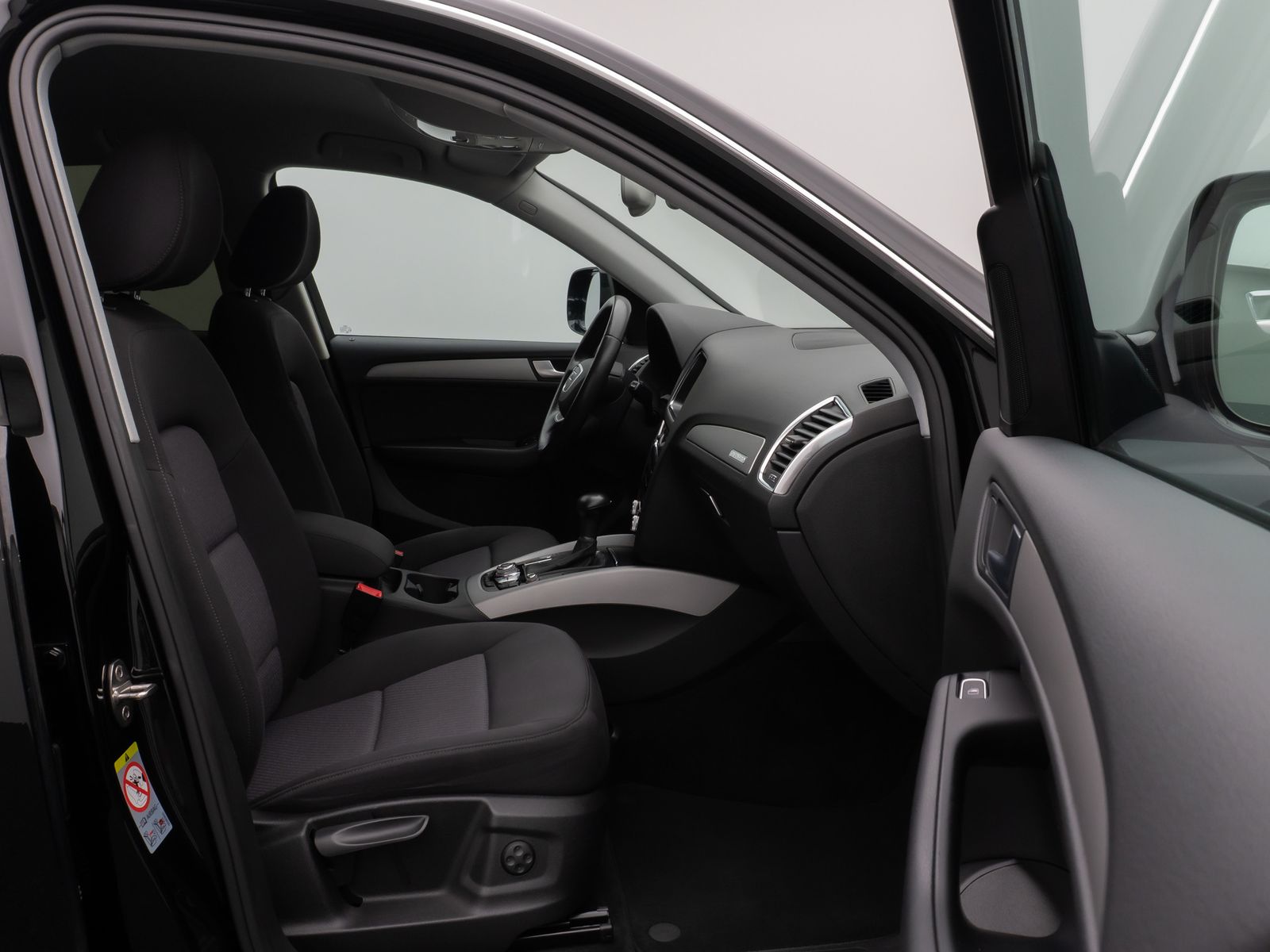 Fahrzeugabbildung Audi Q5 3.0 TDI 180 kW quattro Navi Sitzhzg PDC AHK
