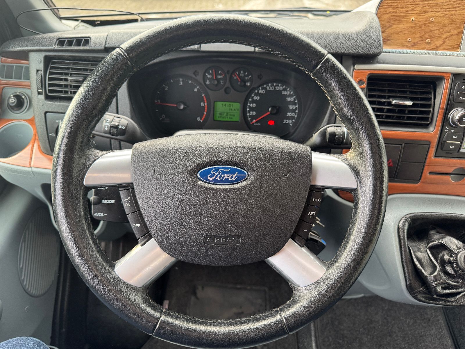 Fahrzeugabbildung HYMER / ERIBA / HYMERCAR Van 512 SILVERLINE FORD TRANSIT SOLAR TV KAMERA