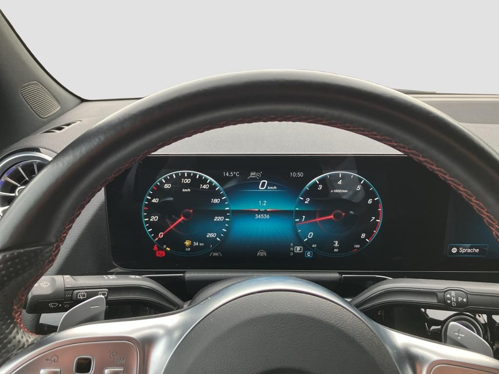 Fahrzeugabbildung Mercedes-Benz GLA 200 4M AMG*MBUX HIGH-END*PANO-SD*DISTR*360°