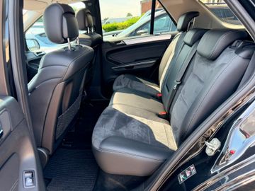 Mercedes ML 350 - 12