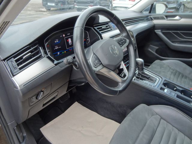 Fahrzeugabbildung Volkswagen Passat Variant/R-Line/Virtual/Pano/Navi/LED/AHK/
