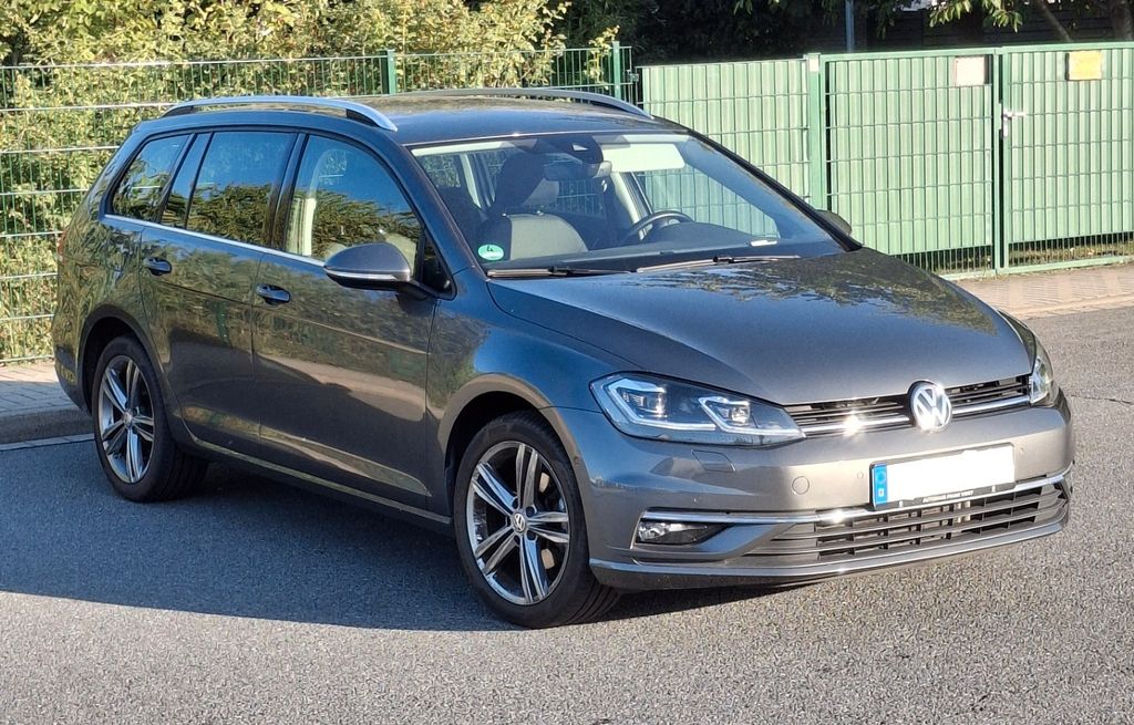 Image of Volkswagen Golf