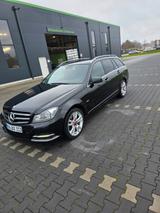 Mercedes-Benz Mercedes Benz W204 Facelift - gebrauchte Mercedes-Benz 200 aus dem Jahr 2011
