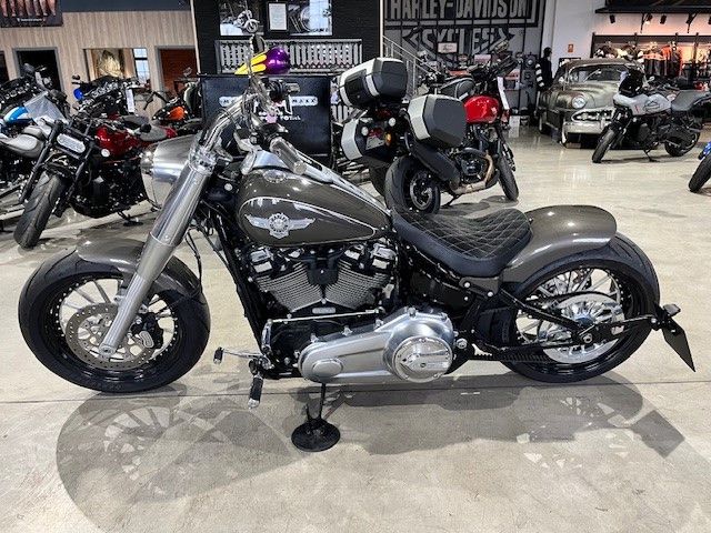 Fahrzeugabbildung Harley-Davidson FLFBS Fat Boy 114cui 260 Heckumbau Kess Tech