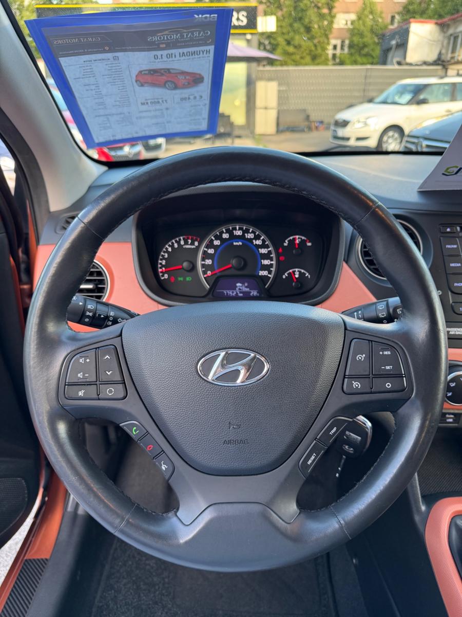 Hyundai i10 FIFA World Cup Edition