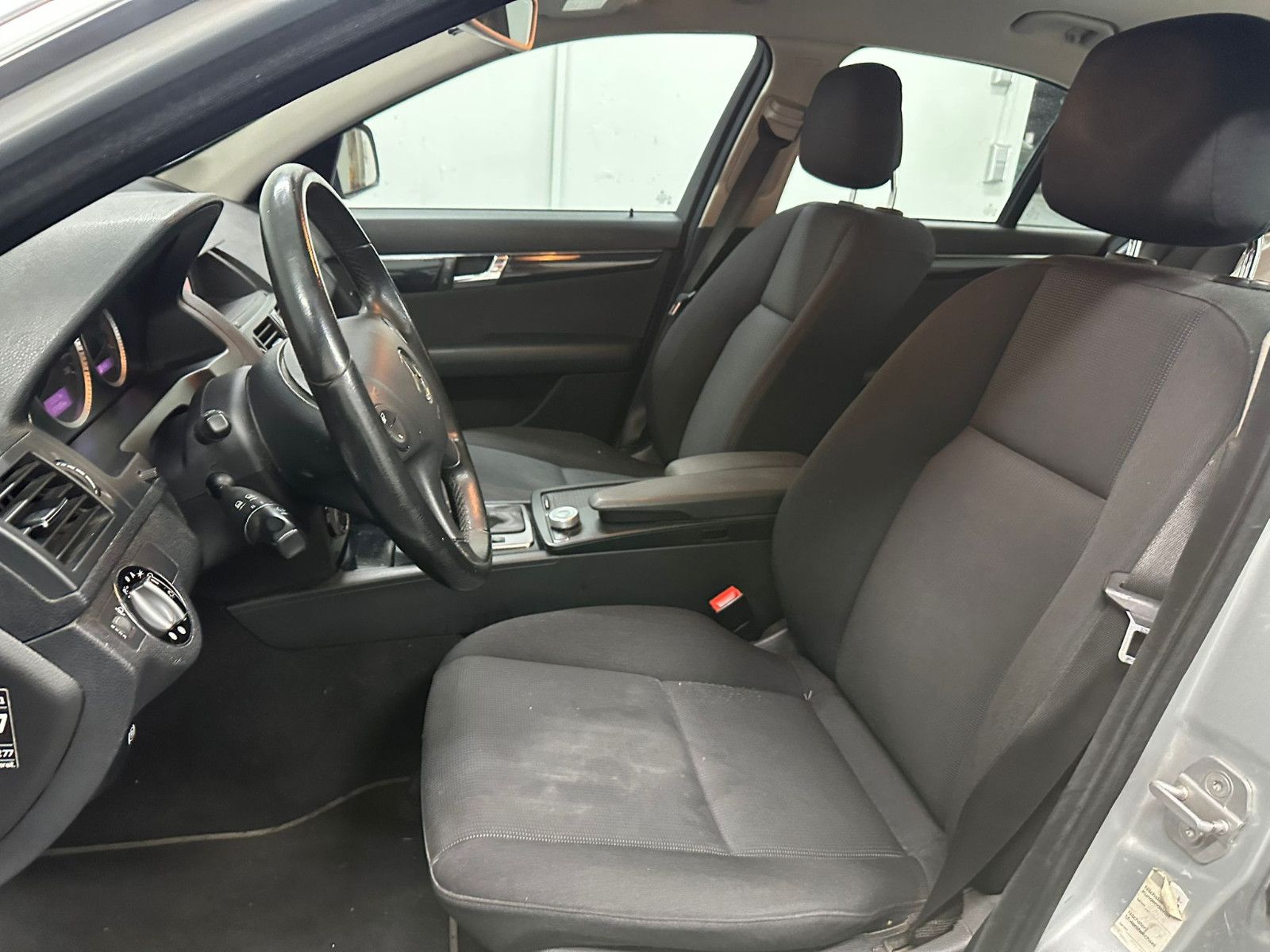 Fahrzeugabbildung Mercedes-Benz C 220 CDI *KLIMA*AHK*TÜV NEU*