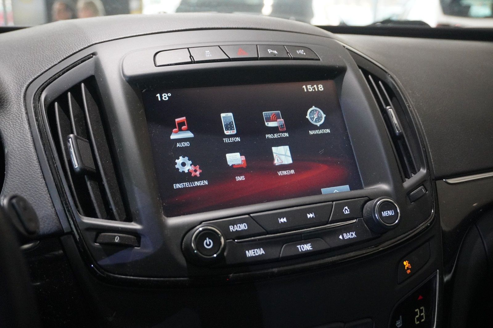 Fahrzeugabbildung Opel Insignia A ST 1.6 INNOVATION NAVI/LED/KAMERA/AHK