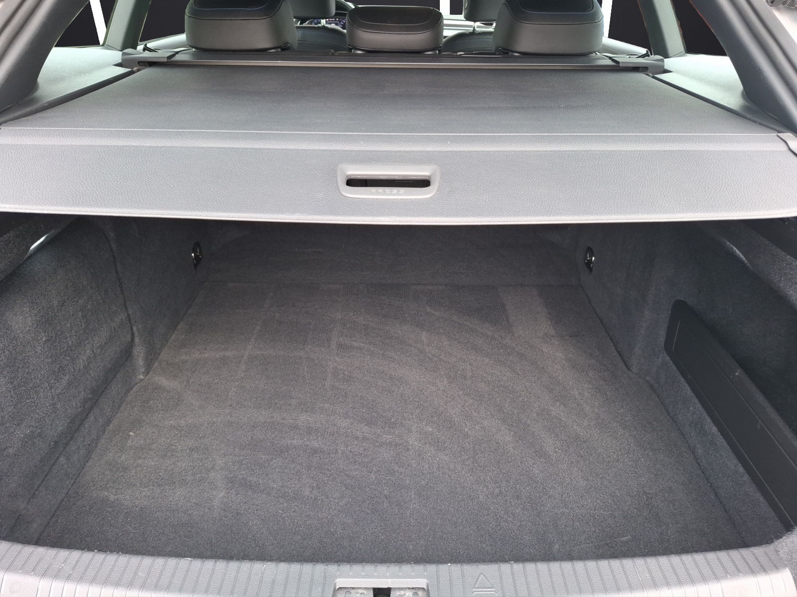 Fahrzeugabbildung Volkswagen Arteon SB R DSG 4M LED Navi AID ACC RFK Harman S